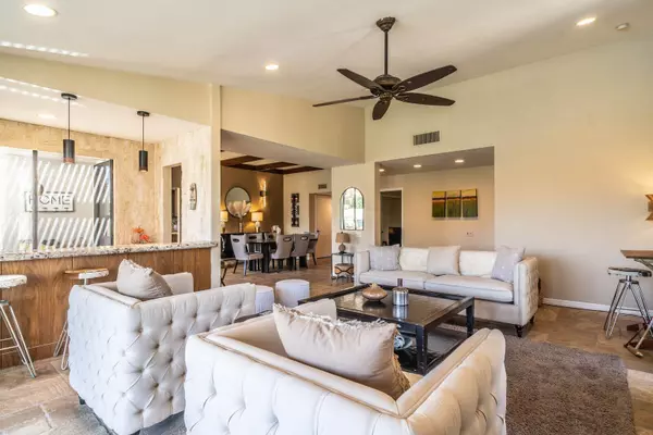 DR, Indian Wells, CA 92210