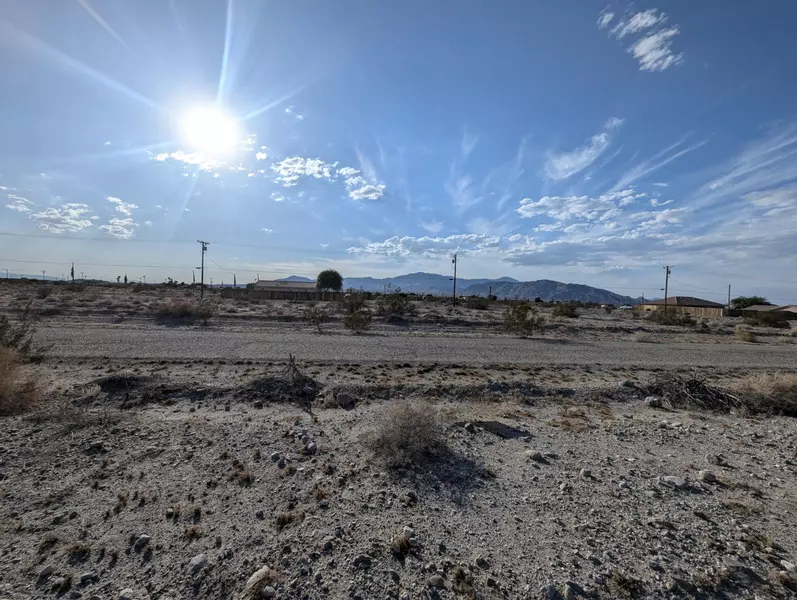 2830 Midas AVE, Thermal, CA 92274