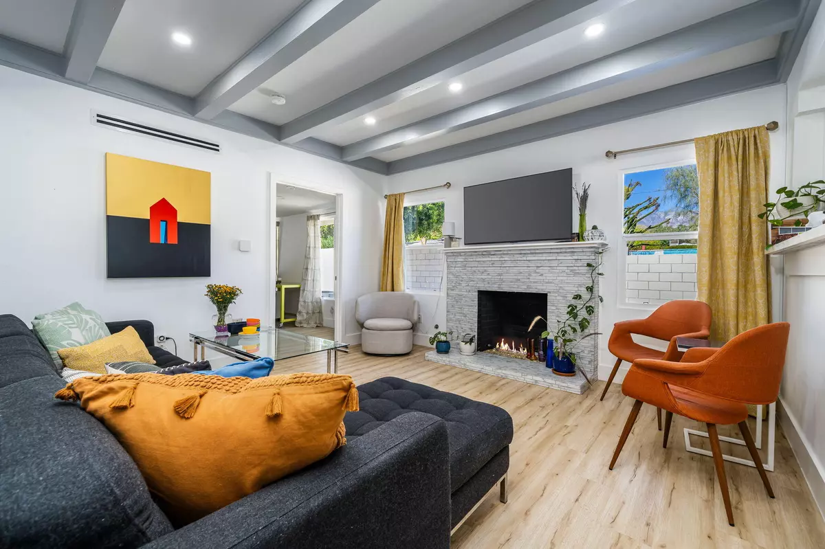 Cathedral City, CA 92234,68695 F ST