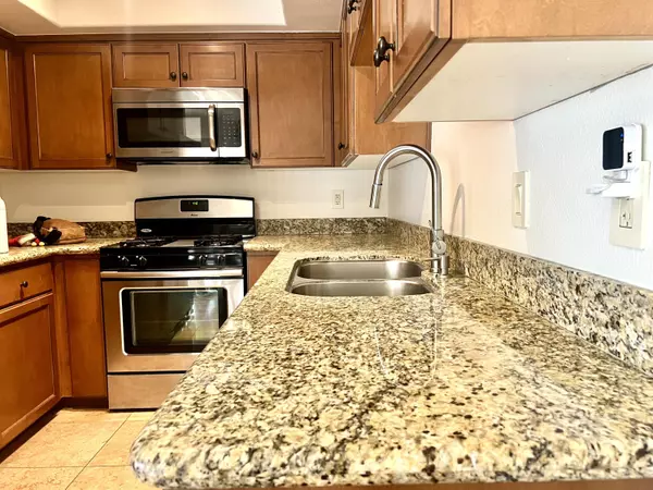 Indio, CA 92201,49083 Barrymore ST