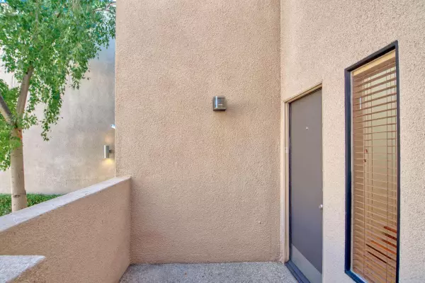 Palm Springs, CA 92262,867 Village Square SQ