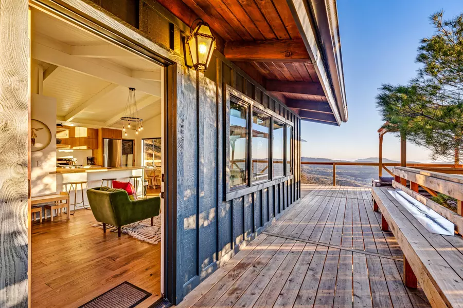 53355 Deerfoot LN, Idyllwild, CA 92549