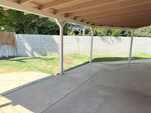 Palm Desert, CA 92260,74515 Leslie AVE