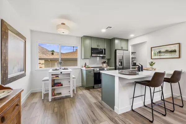 72666 Bursera WAY #4, Palm Desert, CA 92260