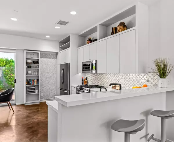 Palm Springs, CA 92262,222 Breeze LOOP