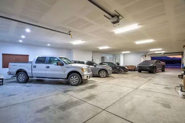 Twenty-nine Palms, CA 92277,7225 Adobe RD