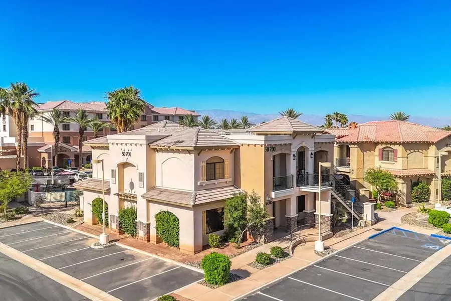 50700 Santa Rosa PLZ #6, La Quinta, CA 92253