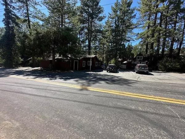 Idyllwild, CA 92549,54100 Pine Crest