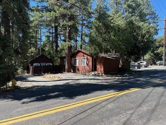 Idyllwild, CA 92549,54100 Pine Crest