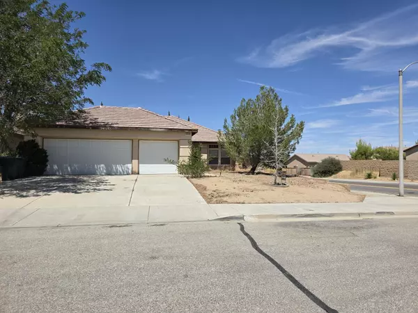 13290 Via Robles CIR, Victorville, CA 92392
