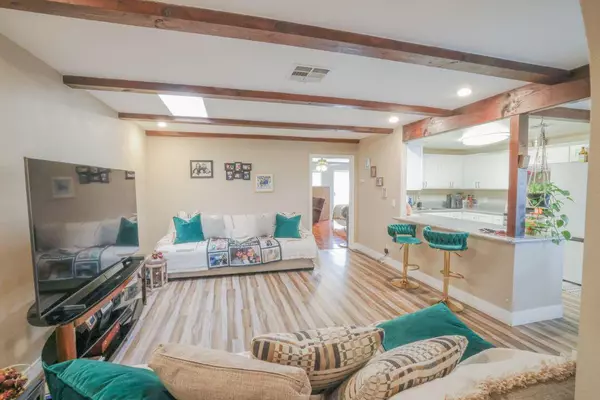 Cathedral City, CA 92234,67710 Vista Chino