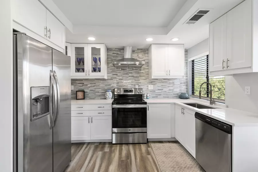 38265 Crocus LN, Palm Desert, CA 92211