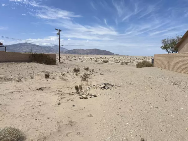 Thermal, CA 92274,1512 N Marina DR