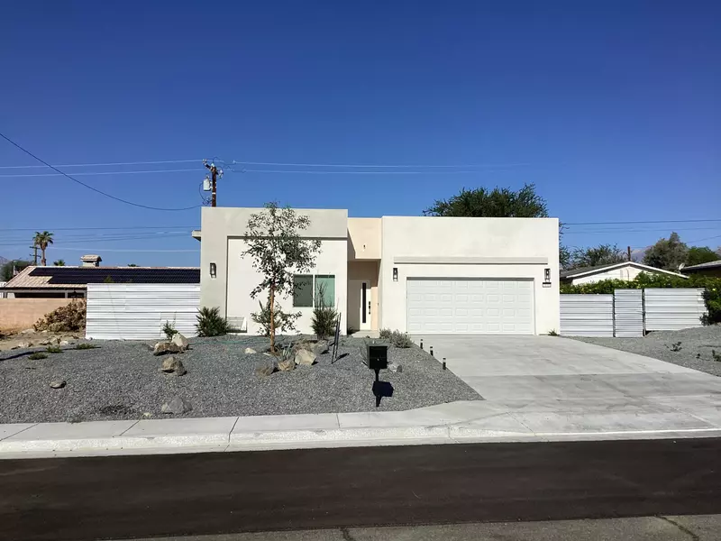 13165 Ramona DR, Desert Hot Springs, CA 92240