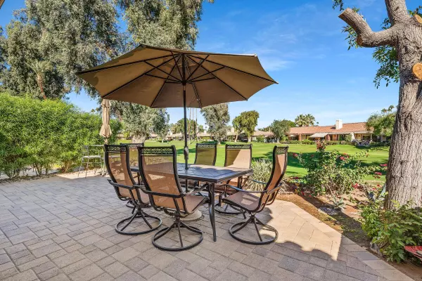 Palm Desert, CA 92260,186 Gran Via