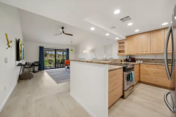 Palm Desert, CA 92211,40985 La Costa CIR