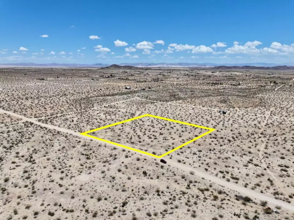 Joshua Tree, CA 92252,107 Sunburst AVE