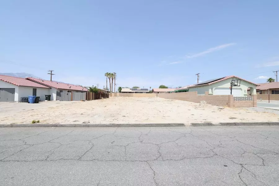 0 El Cajon, Desert Hot Springs, CA 92240