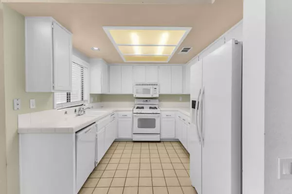 La Quinta, CA 92253,78748 Via Sonata