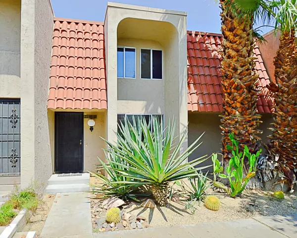 2230 N N. Indian Canyon Way DR #D, Palm Springs, CA 92262