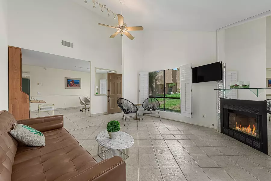 2950 E Escoba Dr. Unit I, Palm Springs, CA 92264