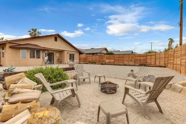 7412 Maude Adams AVE, Twenty-nine Palms, CA 92277