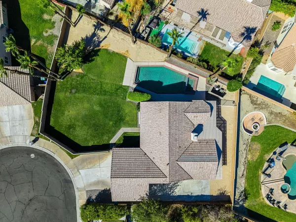 44345 Willow CIR,  La Quinta,  CA 92253