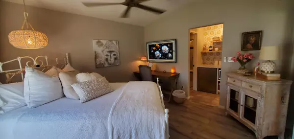 Indio, CA 92201,82570 Delano DR