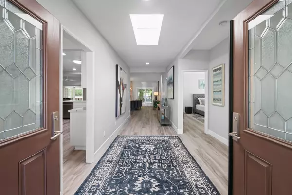 Palm Desert, CA 92211,39060 Kilimanjaro CT