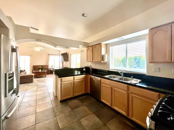 Desert Hot Springs, CA 92240,64977 Ray CT