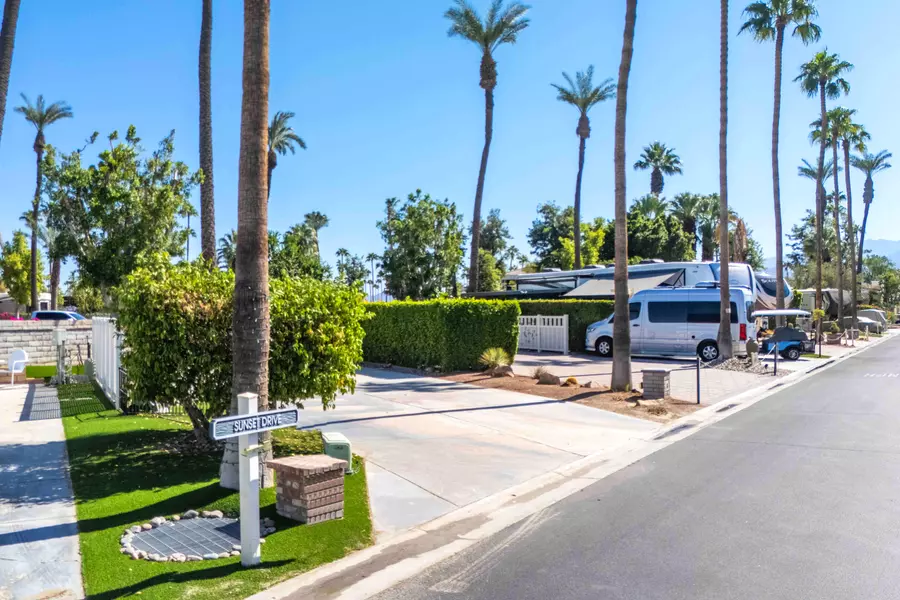 69411 Ramon Rd #7, Cathedral City, CA 92234