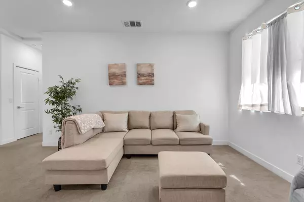 Palm Desert, CA 92211,35469 Cortesia WAY