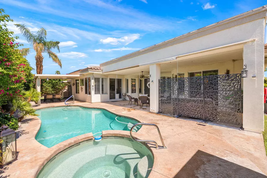 11 Hillcrest DR, Palm Desert, CA 92260