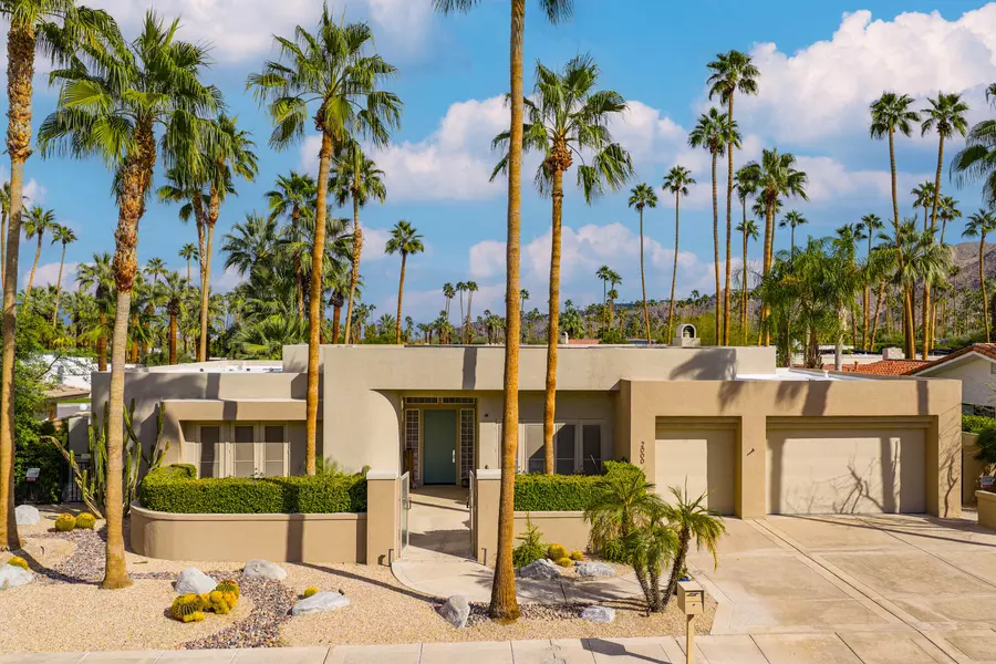2000 S Caliente DR, Palm Springs, CA 92264