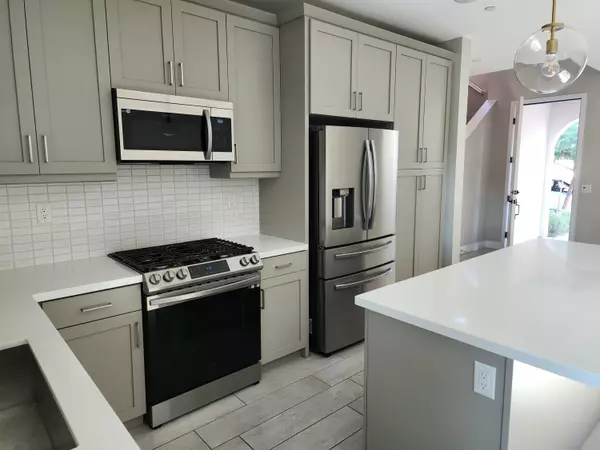 Cathedral City, CA 92234,652 Via Firenze