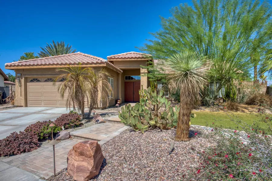 43584 Verona CT, La Quinta, CA 92253