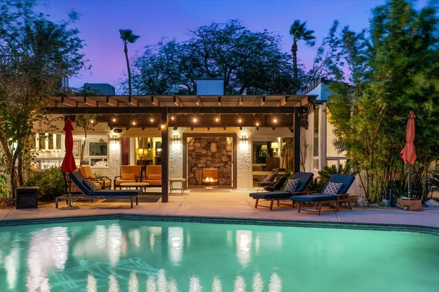 153 W Santa Catalina RD, Palm Springs, CA 92262