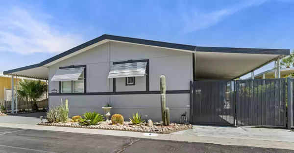 Desert Hot Springs, CA 92240,14777 Palm DR #8