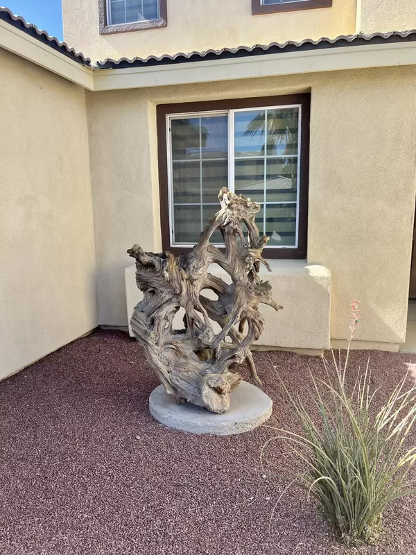 Indio, CA 92203,82602 Tivoli CT