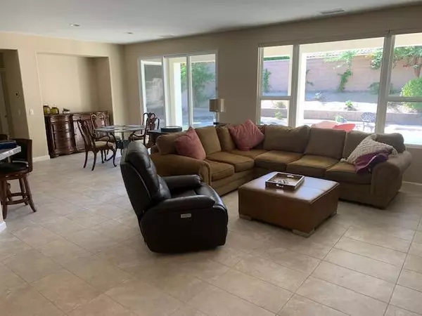 La Quinta, CA 92253,60237 Angora CT