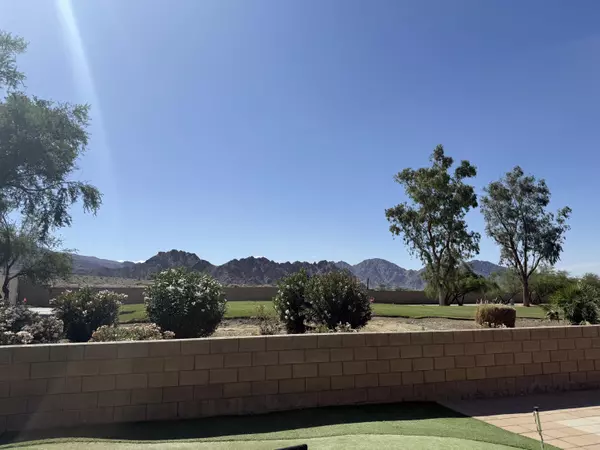 La Quinta, CA 92253,60375 Living Stone DR