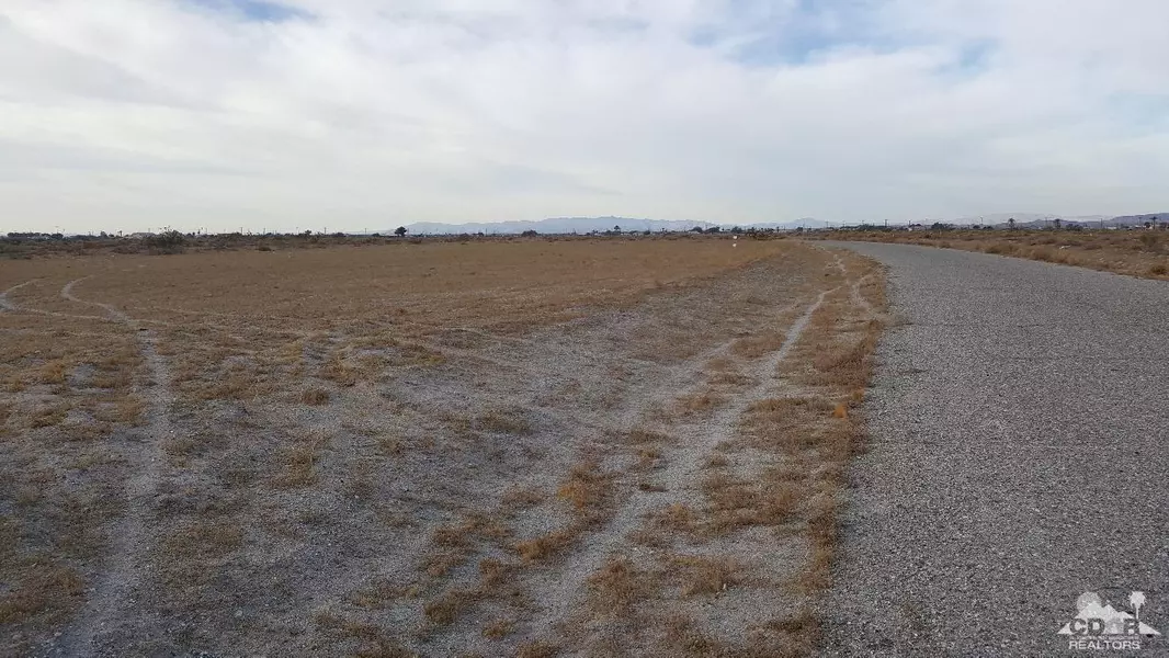 1121 Sea Wind AVE, Thermal, CA 92274