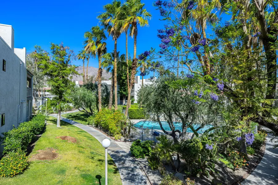 2023 N Via Miraleste #1022, Palm Springs, CA 92262