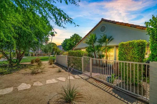 Palm Desert, CA 92211,43850 Via Granada