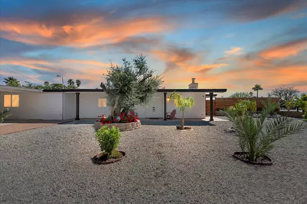 Thousand Palms, CA 92276,32300 Shadow Mountain LN