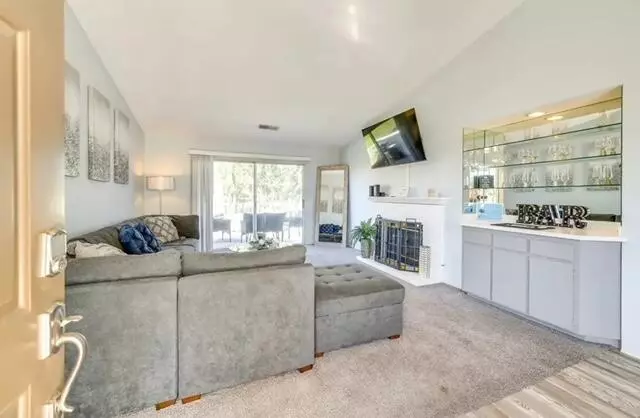 480 Evergreen Ash, Palm Desert, CA 92211