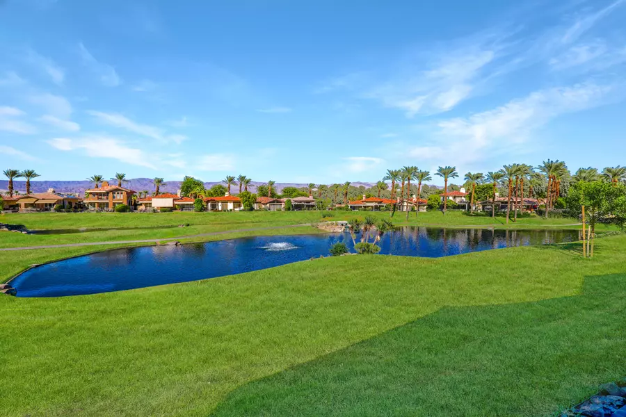 496 Desert Holly DR, Palm Desert, CA 92211