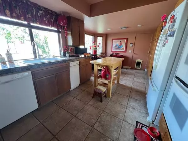 Indio, CA 92201,82073 Hanson DR