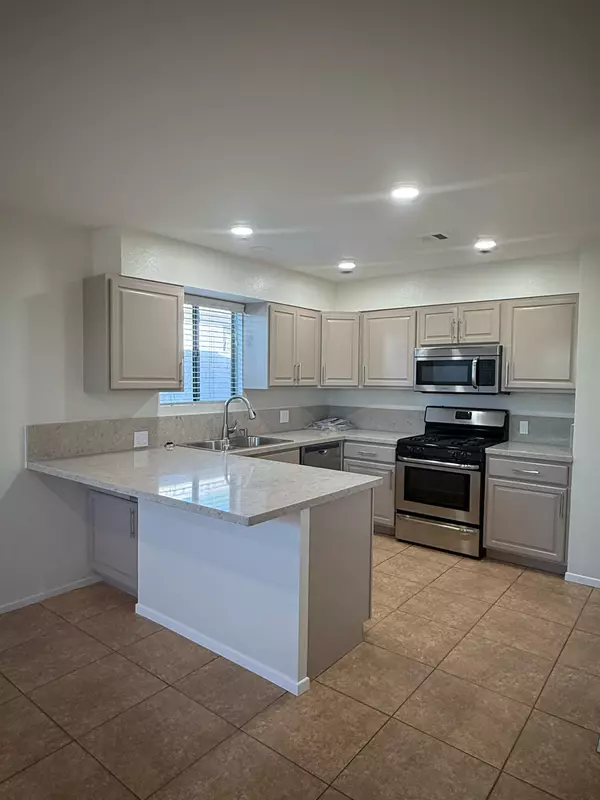 Bermuda Dunes, CA 92203,79251 Avenue 42 #3