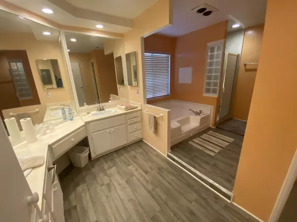 Palm Desert, CA 92260,38700 Stone CIR